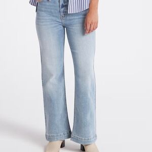 Kan Can
Holly High Rise Flare Jean